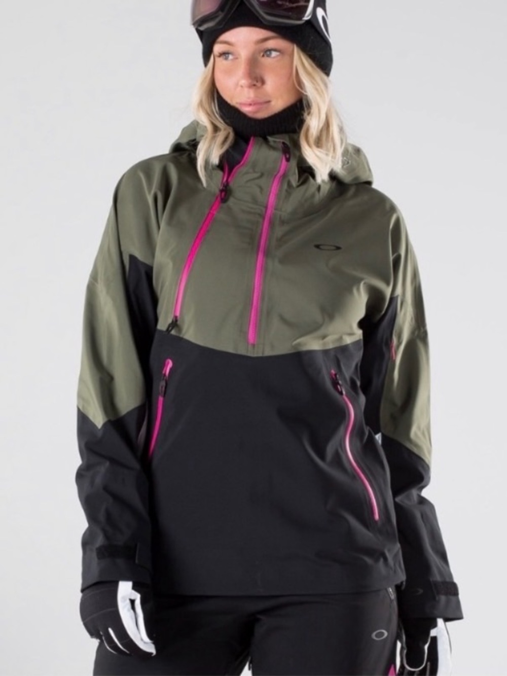 Oakley Olive Green, Black & White skiing and snow lightweight Jacket